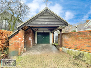 LOWER END- click for photo gallery